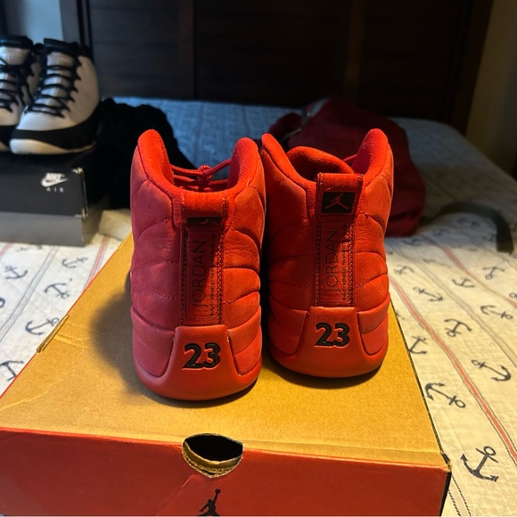 Jordan 12 - Picture 5 of 5